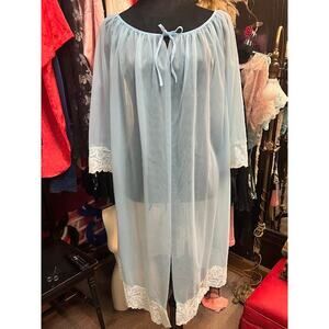 VINTAGE BERKLIFF BABY BLUE SHEER NYLON PEIGNOIR (LARGE 38/40 BUST)